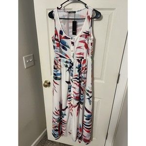 NWT Womens Sheilay White Buttoned Tropical Pattern Maxi Dress Size Small